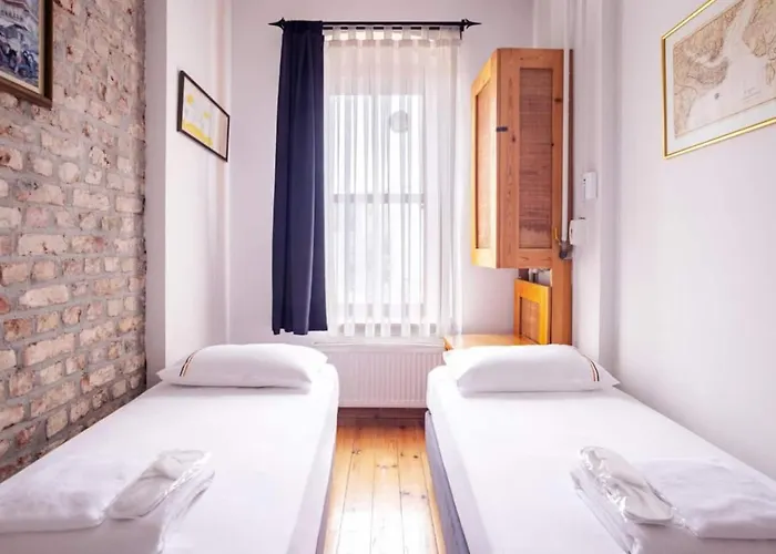 Authentic Galata Tower 2bd2bath #411 * Istanbul