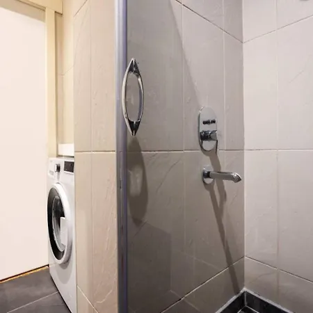 Authentic Galata Tower 2bd2bath #411 Daire İstanbul