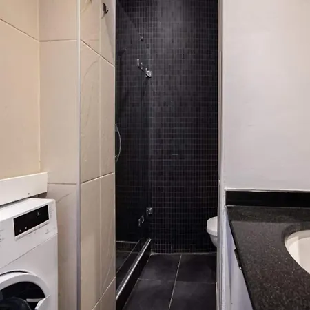Authentic Galata Tower 2bd2bath #411 Daire İstanbul