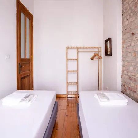 Authentic Galata Tower 2bd2bath #411 * İstanbul