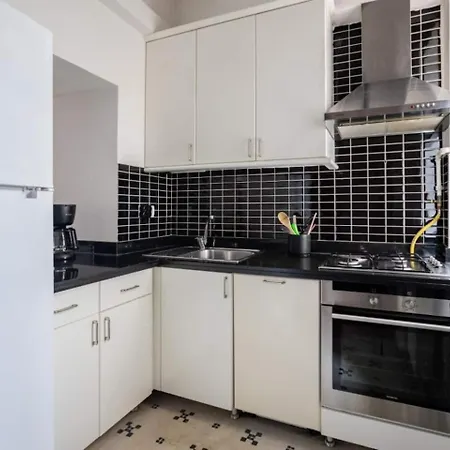 Authentic Galata Tower 2bd2bath #411 Apartman Isztambul