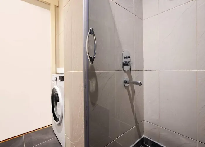 Authentic Galata Tower 2bd2bath #411 Daire İstanbul